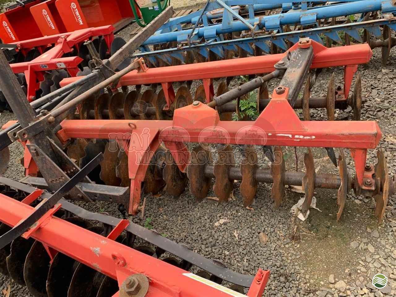 NIVELADORA 32 DISCOS de Ivaí Máquinas Agrícolas